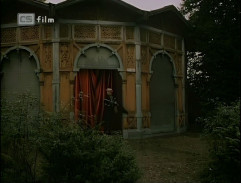 Draga at the pavilion