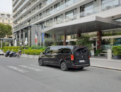 Hilton International Paris